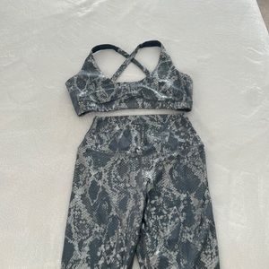 Carbon 38 Set Size M